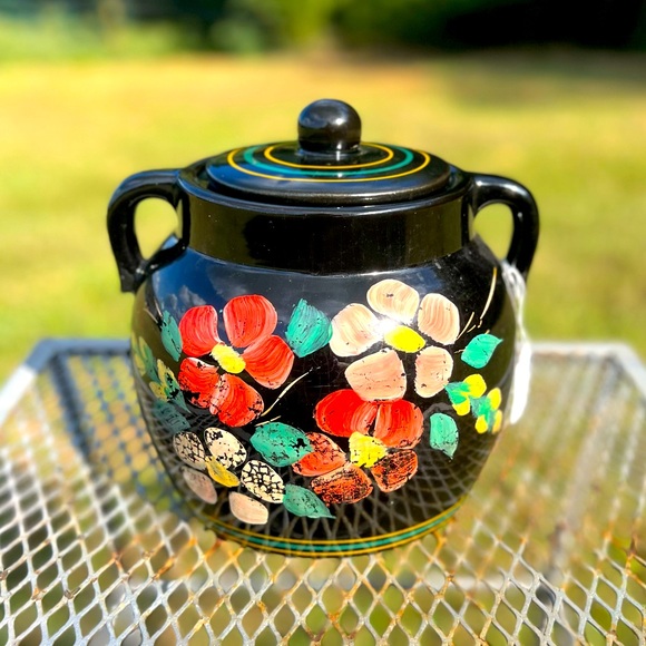 Vintage Black Hand-painted Mccoy Cookie
Jar C4-50. - Picture 1 of 4